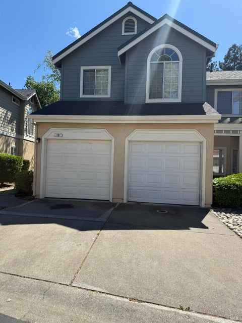 Photo of 19 Manchester Lane, Fairfield, CA 94533 (MLS # 326051571)