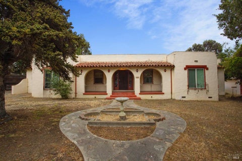 Photo of 1044 Tuolumne Street, Vallejo, CA 94590 (MLS # 326073953)