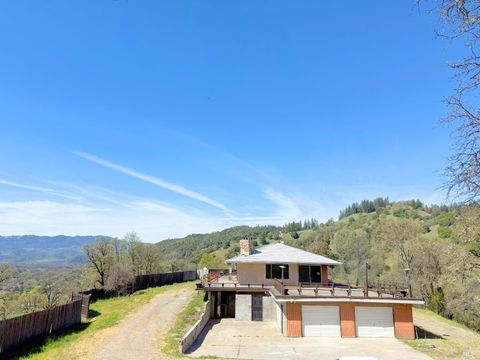 Photo of 27150 Mendocino Pass Road, Covelo, CA 95428 (MLS # 326012846)