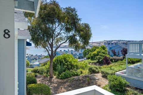 Photo of 411 Stinson Street #8, Vallejo, CA 94591 (MLS # 326069018)