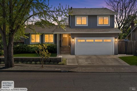 Photo of 1372 Larkin Drive, Sonoma, CA 95476 (MLS # 326023008)