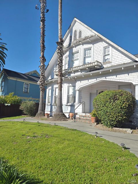 Photo of 518 Galland Street, Petaluma, CA 94952 (MLS # 326023648)