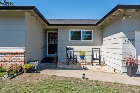 Photo of 1294 Yokayo Court, Ukiah, CA 95482 (MLS # 326076853)