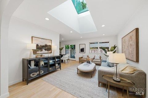 Photo of 10 Catalpa Avenue #7, Mill Valley, CA 94941 (MLS # 326023967)