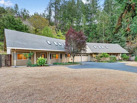 Photo of 1290 Adobe Canyon Road, Kenwood, CA 95452 (MLS # 325097520)