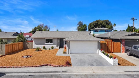 Photo of 2431 Oceanic Drive, Fairfield, CA 94533 (MLS # 326076167)