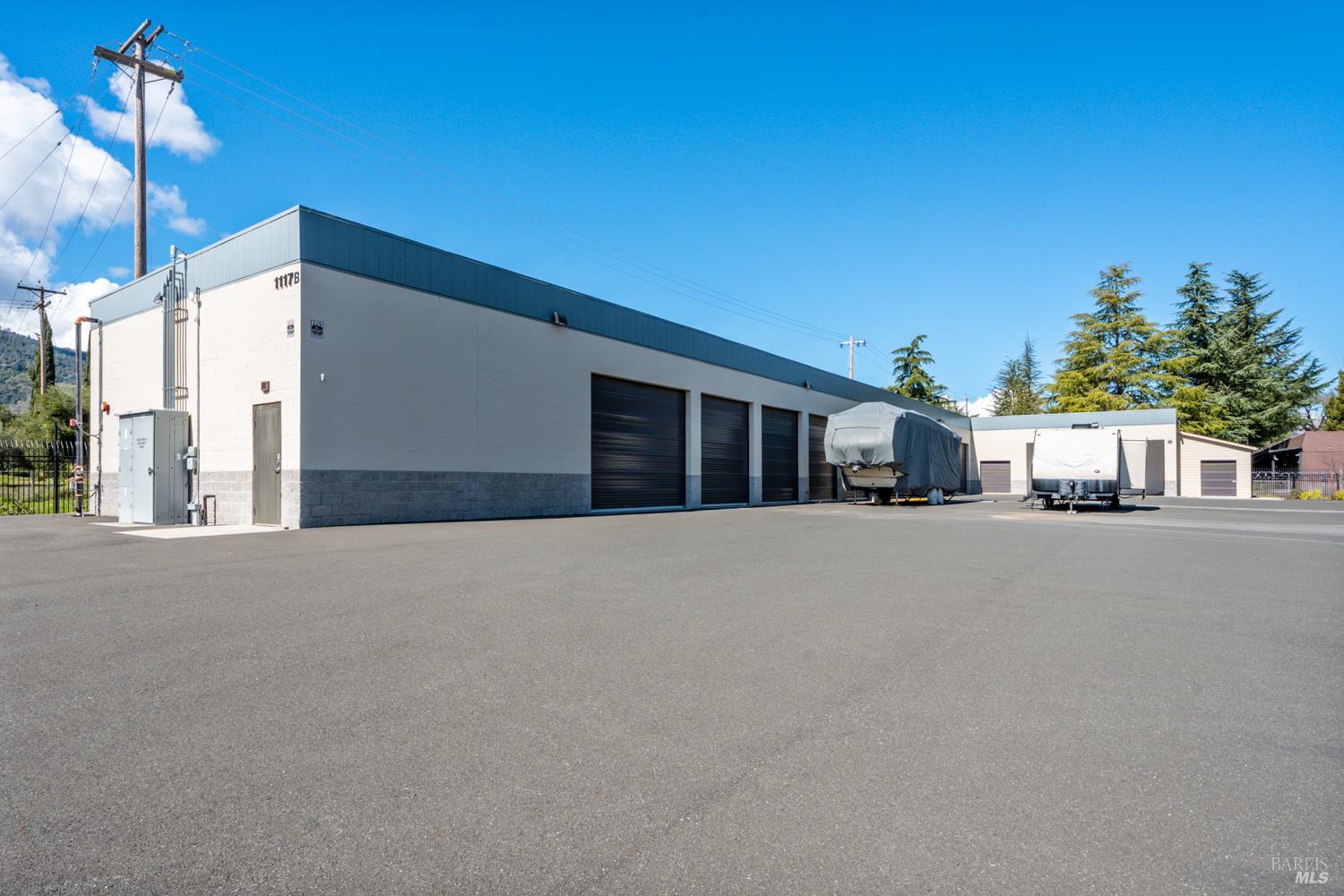 1117 Commerce Dr, Ukiah, CA 95482