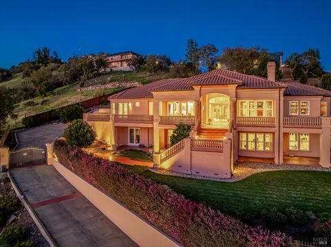 Photo of 3729 Skyfarm Drive, Santa Rosa, CA 95403 (MLS # 326014090)