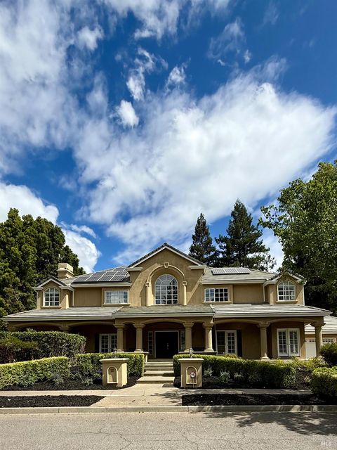 Photo of 10 Remington Court, Napa, CA 94558 (MLS # 326045760)