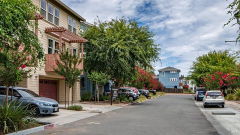 Photo of 1593 Cali Lane, Healdsburg, CA 95448 (MLS # 326078995)
