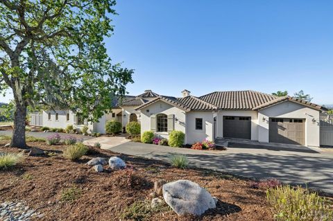 Photo of 5792 Futura Way, Santa Rosa, CA 95409 (MLS # 326022795)