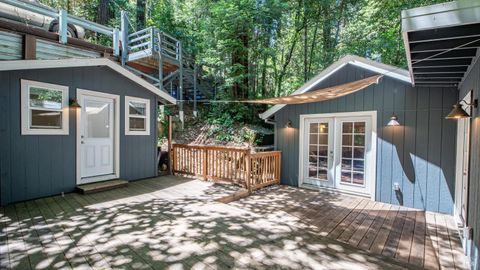 Photo of 14708 Eagle Nest Lane, Guerneville, CA 95446 (MLS # 326040985)