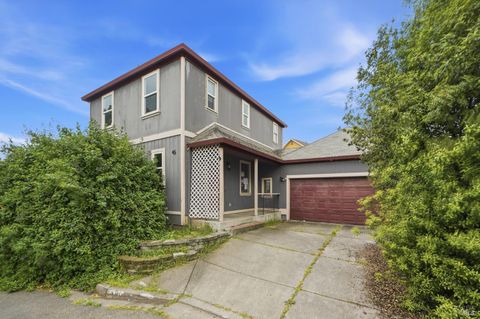 Photo of 46 Peach Court, Santa Rosa, CA 95407 (MLS # 326030600)