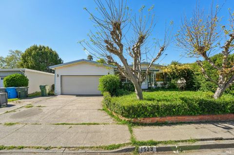 Photo of 1533 Joan Drive, Petaluma, CA 94954 (MLS # 326025705)