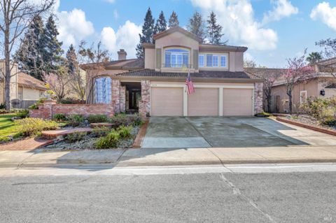 Photo of 3229 Seminole Circle, Fairfield, CA 94534 (MLS # 326024668)