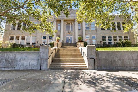 Photo of 331 Keller Street #6, Petaluma, CA 94952 (MLS # 326024617)