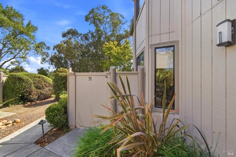 Photo of 31 Wharf Circle, San Rafael, CA 94903 (MLS # 326079821)