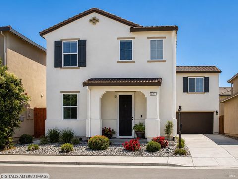 Photo of 2351 Hanson Drive, Fairfield, CA 94533 (MLS # 326031631)