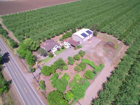 Photo of 7948 N Meridian Road, Dixon, CA 95620 (MLS # 326045160)