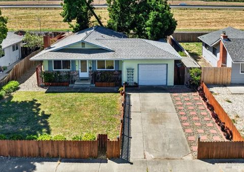 Photo of 1607 James Street, Fairfield, CA 94533 (MLS # 326044568)