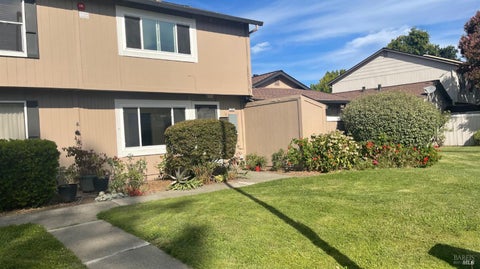 Photo of 5048 Charmian Drive, Santa Rosa, CA 95409 (MLS # 326073333)