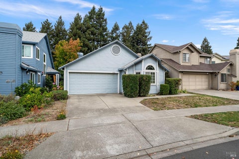 Photo of 968 Cayetano Drive, Napa, CA 94559 (MLS # 326079297)