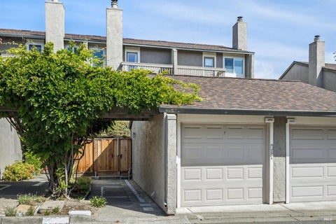 Photo of 2033 Hawthorne Terrace, Novato, CA 94945 (MLS # 326057736)