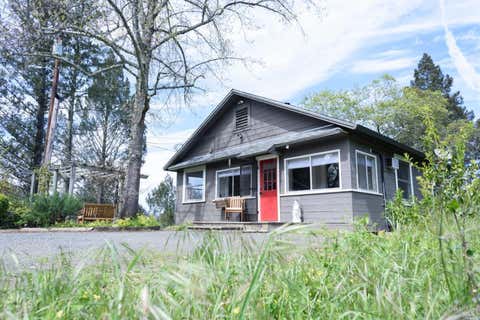 Photo of 140 Petrified Forest Road, Calistoga, CA 94515 (MLS # 326057756)