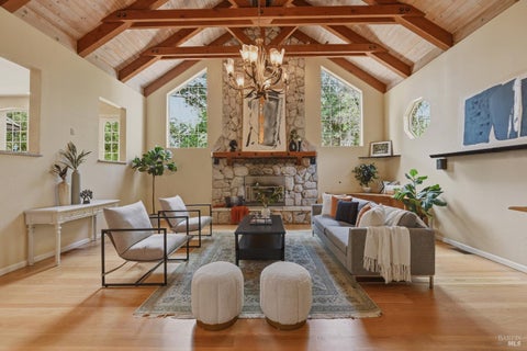 Photo of 4870 Dry Creek Road, Napa, CA 94558 (MLS # 326062604)