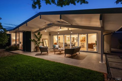 Photo of 839 Greenberry Lane, San Rafael, CA 94903 (MLS # 326014691)