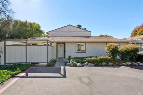 Photo of 110 Oliva Court #F, Novato, CA 94947 (MLS # 326084741)