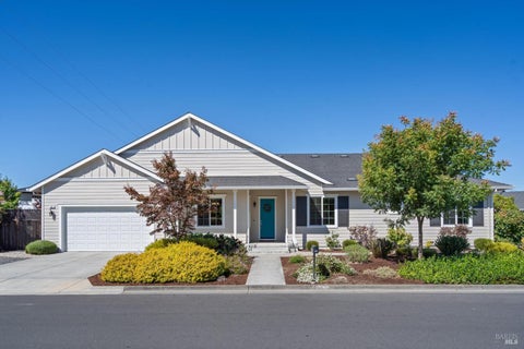 Photo of 99 Chelsea Drive, Santa Rosa, CA 95403 (MLS # 326072989)