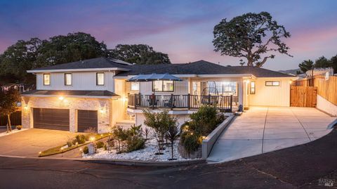 Photo of 1081 Tamarisk Drive #A, Napa, CA 94559 (MLS # 326021672)