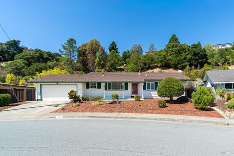 Photo of 75 Twelveoak Hill Drive, San Rafael, CA 94903 (MLS # 326072983)
