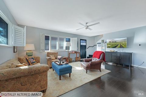 Photo of 1311 Prentice Drive, Healdsburg, CA 95448 (MLS # 326023920)