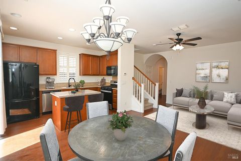 Photo of 1174 Tocia Avenue, Vacaville, CA 95687 (MLS # 326048348)