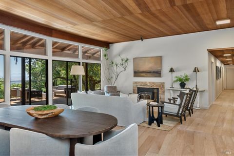 Photo of 18492 White Oak Drive, Sonoma, CA 95476 (MLS # 326026670)