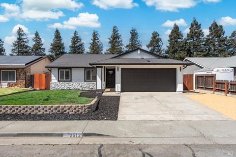 Photo of 2512 Raleigh Court, Fairfield, CA 94533 (MLS # 326071681)