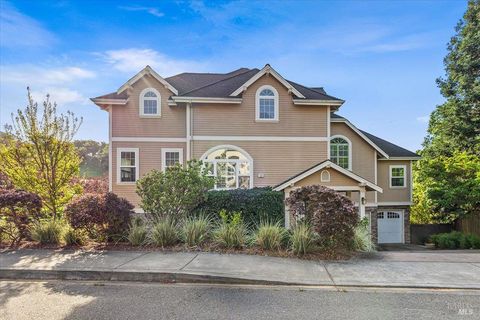 Photo of 134 Moonlight Drive, Healdsburg, CA 95448 (MLS # 326024573)