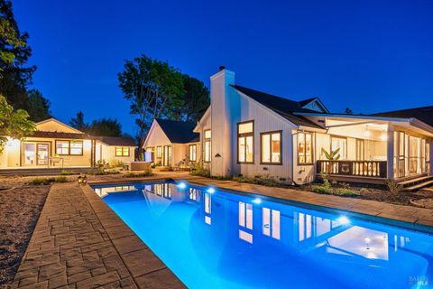 Photo of 10014 Herb Road, Windsor, CA 95492 (MLS # 326024850)