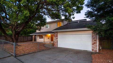 Photo of 1008 Samuel Drive, Petaluma, CA 94952 (MLS # 326042571)
