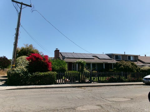 Photo of 500 Calaveras Street, Vallejo, CA 94590 (MLS # 326076676)