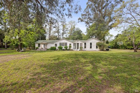 Photo of 3048 Myrtledale Road, Calistoga, CA 94515 (MLS # 326021040)