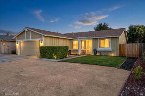 Photo of 902 Whitney Avenue, Suisun City, CA 94585 (MLS # 326065091)