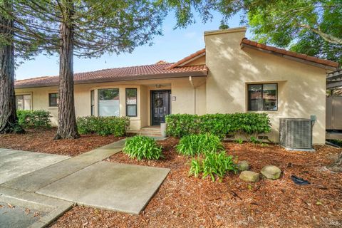Photo of 22 Fountain Grove Circle, Napa, CA 94558 (MLS # 326030872)