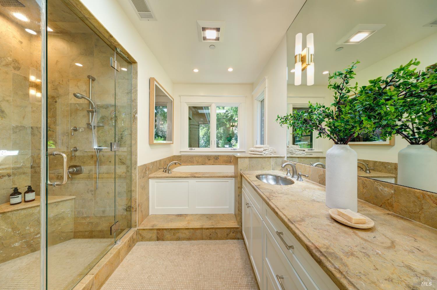 14 Sunny Oaks Drive