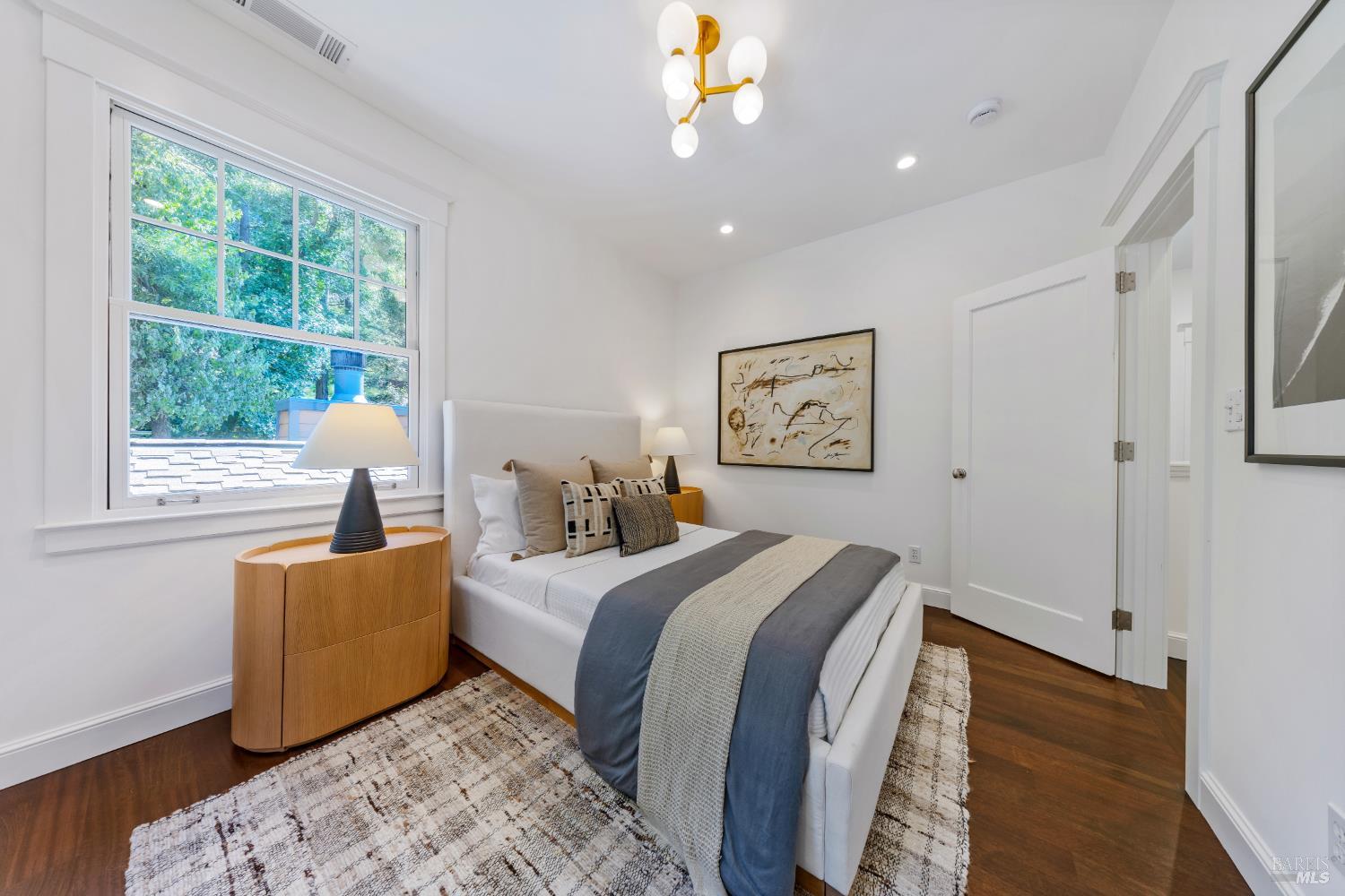 14 Sunny Oaks Drive