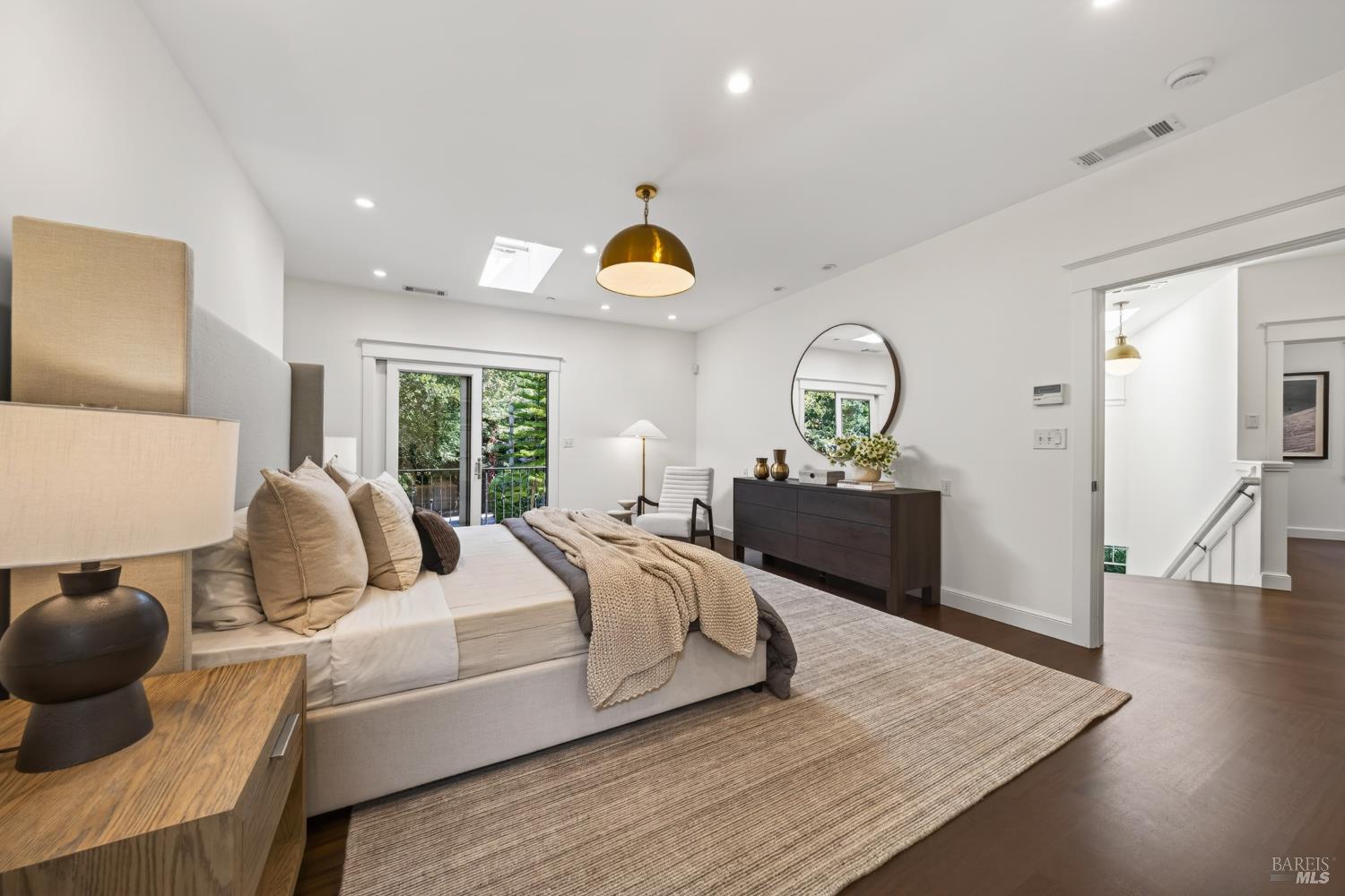 14 Sunny Oaks Drive