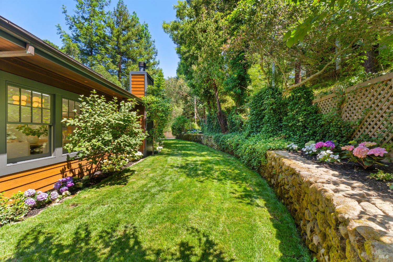 14 Sunny Oaks Drive
