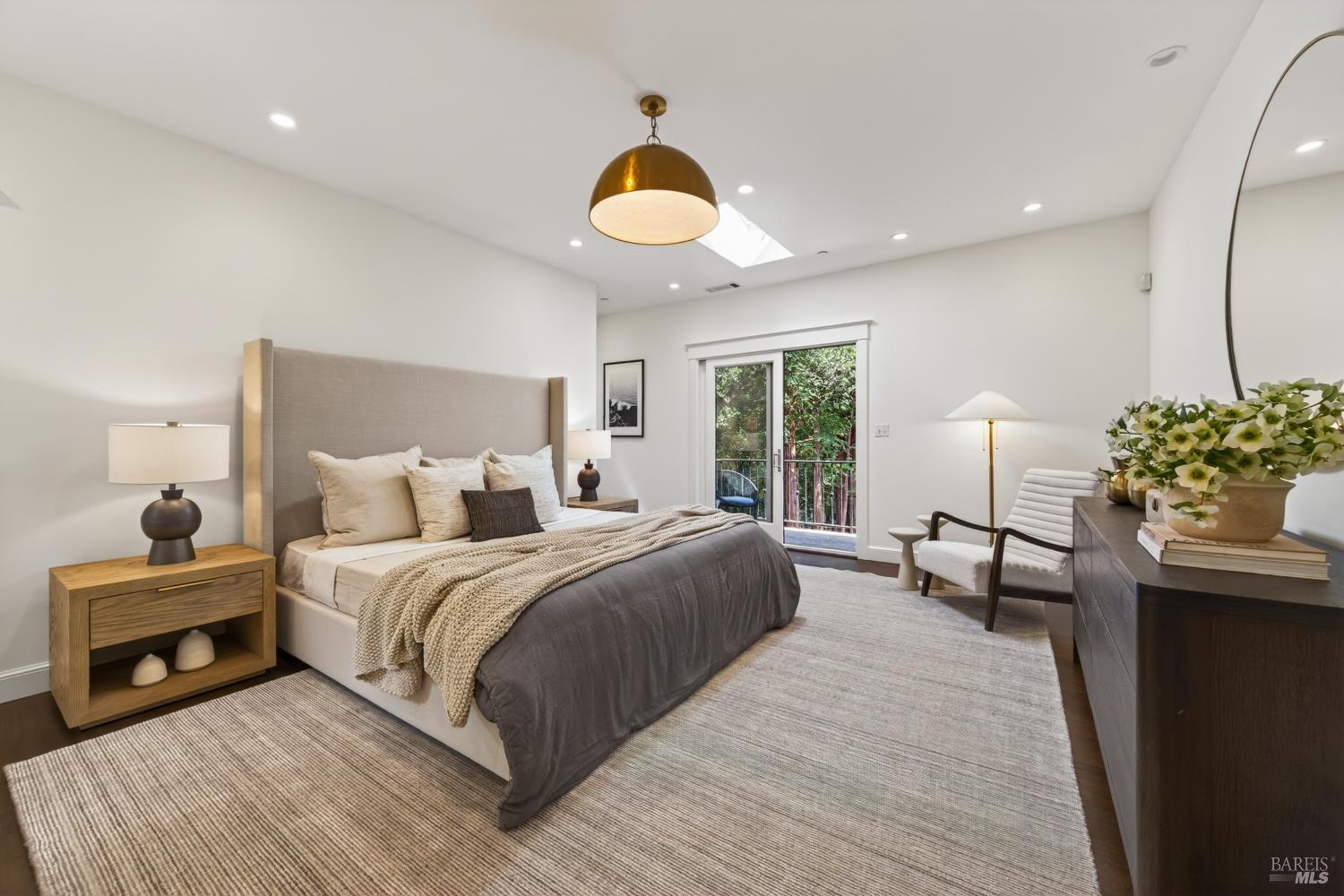 14 Sunny Oaks Drive
